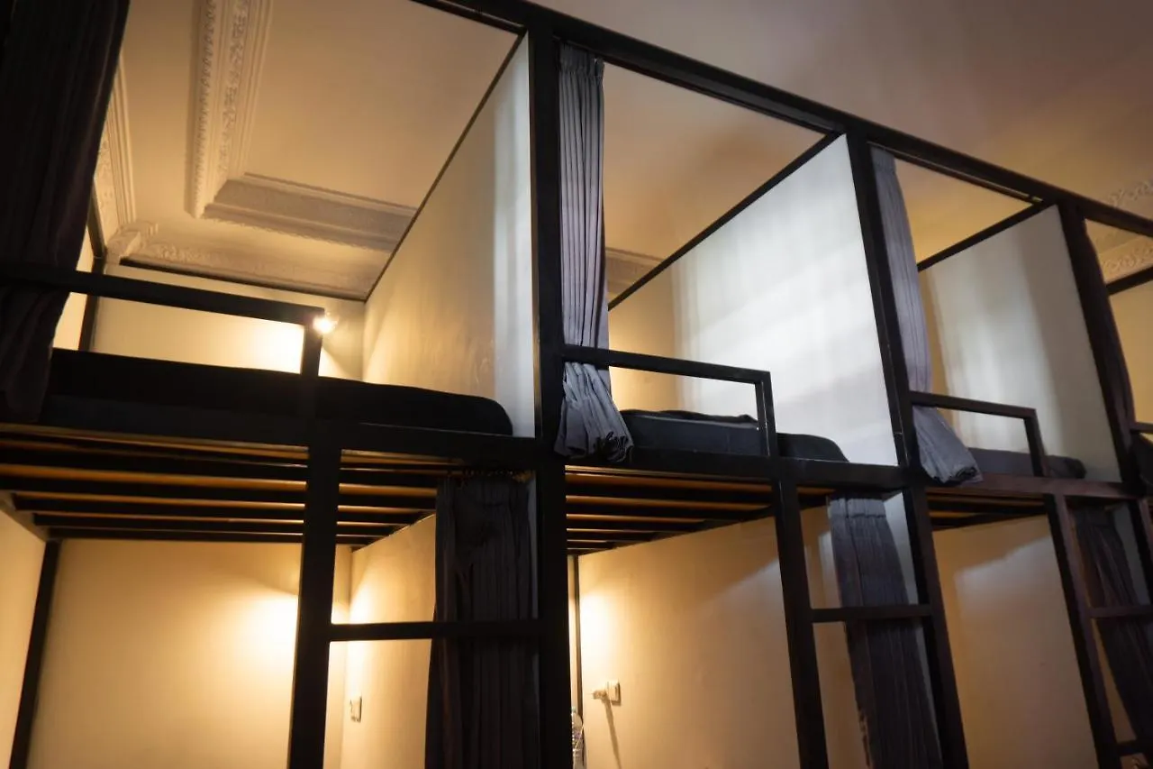Sunshot Hostel Legian